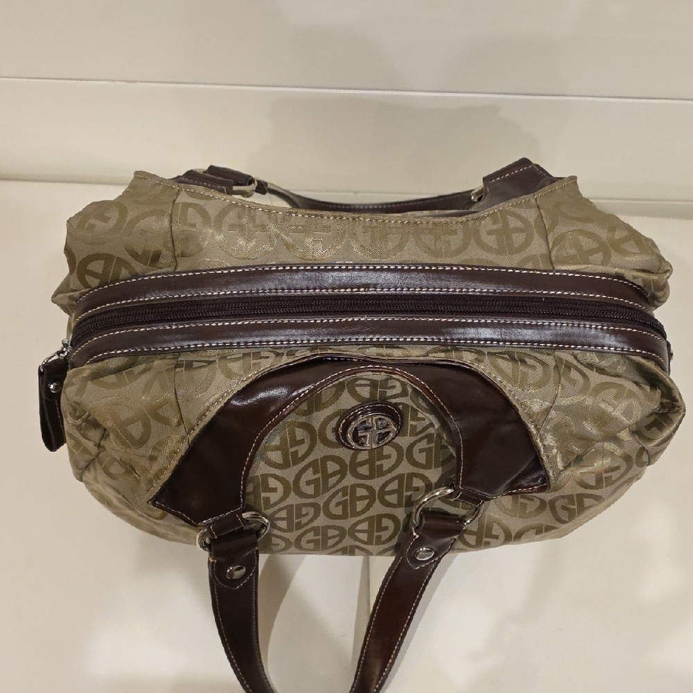 Stylish Beige and Brown Handbag - Picture 5 of 8